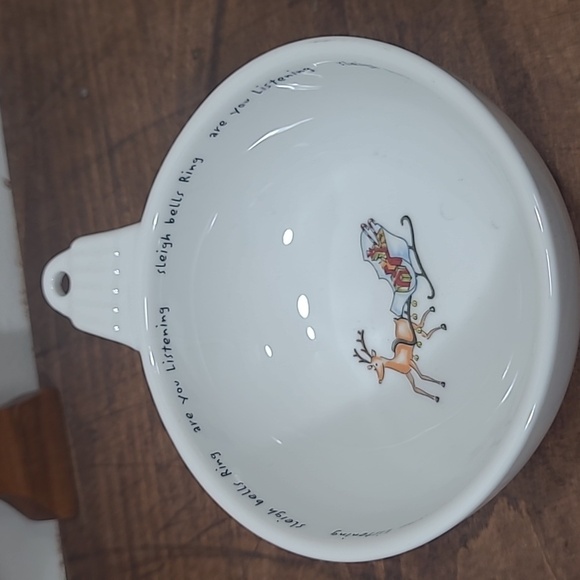 EUC Pottery Barn Holiday Cheer Ornament Bowls Set of 4 Berry Bowls Candy Bowls - Picture 4 of 12